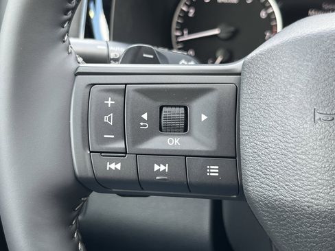 New 2026 Nissan Pathfinder SV AWD/4WD image 7