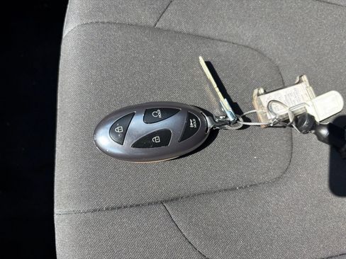 Used 2026 Hyundai Elantra Sport FWD image 20