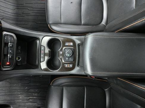 Used 2021 GMC Acadia AT4 w/ Trailering Package AWD/4WD image 38