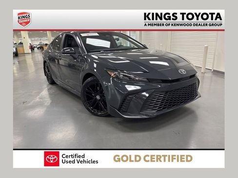 Certified 2025 Toyota Camry SE FWD image 1