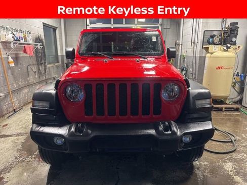 Used 2024 Jeep Wrangler Sport S image 7