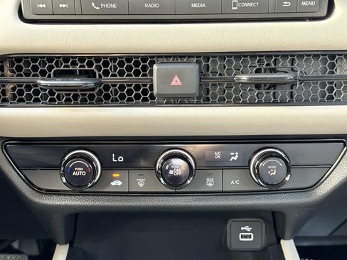 Used 2023 Honda HR-V LX image 6