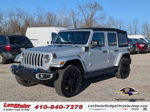 Used 2023 Jeep Wrangler Sahara w/ Cold Weather Group image 1