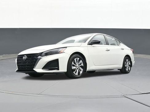 Used 2024 Nissan Altima 2.5 S image 53