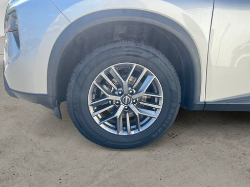 Used 2024 Nissan Rogue S AWD/4WD image 14