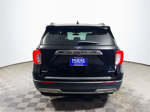 Used 2023 Ford Explorer XLT w/ Equipment Group 202A image 7