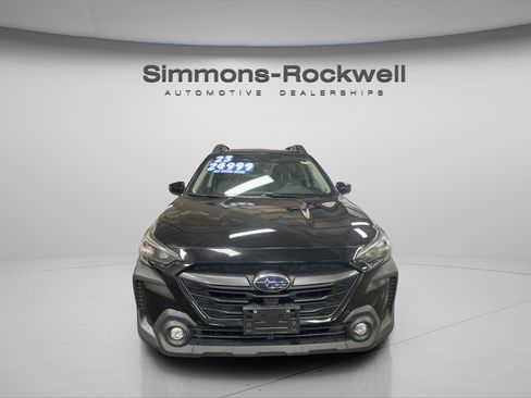 Used 2023 Subaru Outback Premium AWD/4WD image 8