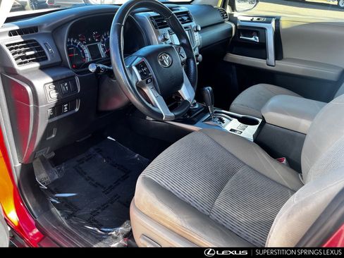 Used 2016 Toyota 4Runner SR5 image 11