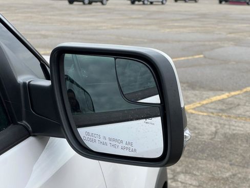 Used 2018 Ford Explorer Limited image 41