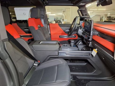 New 2026 GMC Hummer EV 3X w/ Carbon Fiber Edition Package AWD/4WD image 6