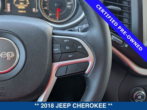 Used 2018 Jeep Cherokee Latitude Plus image 23