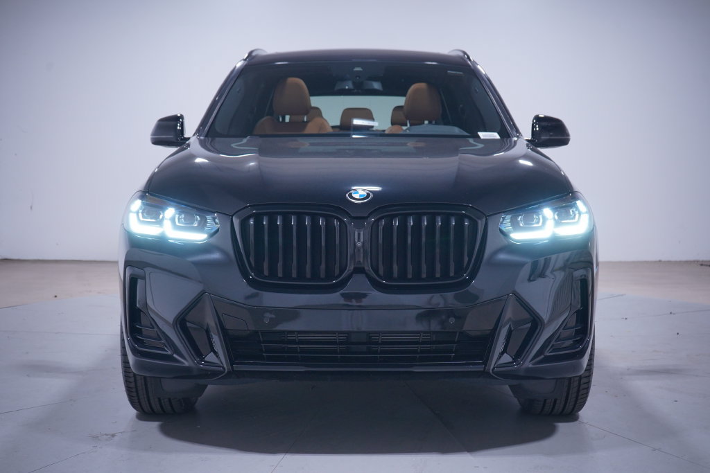 Used 2024 BMW X3 xDrive30i w/ M Sport Package AWD/4WD image 4