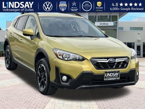Used 2022 Subaru Crosstrek 2.0i Premium w/ Moonroof Package image 1