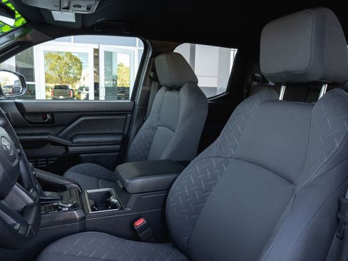 Used 2025 Toyota Tacoma SR5 image 11