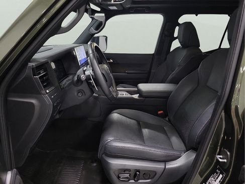 Used 2024 Lexus GX 550 w/ Accessory Package (2T) AWD/4WD image 12