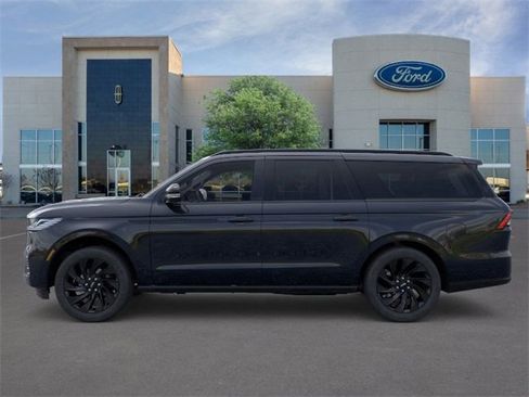 New 2025 Lincoln Navigator L Reserve w/ Jet Appearance Package image 3