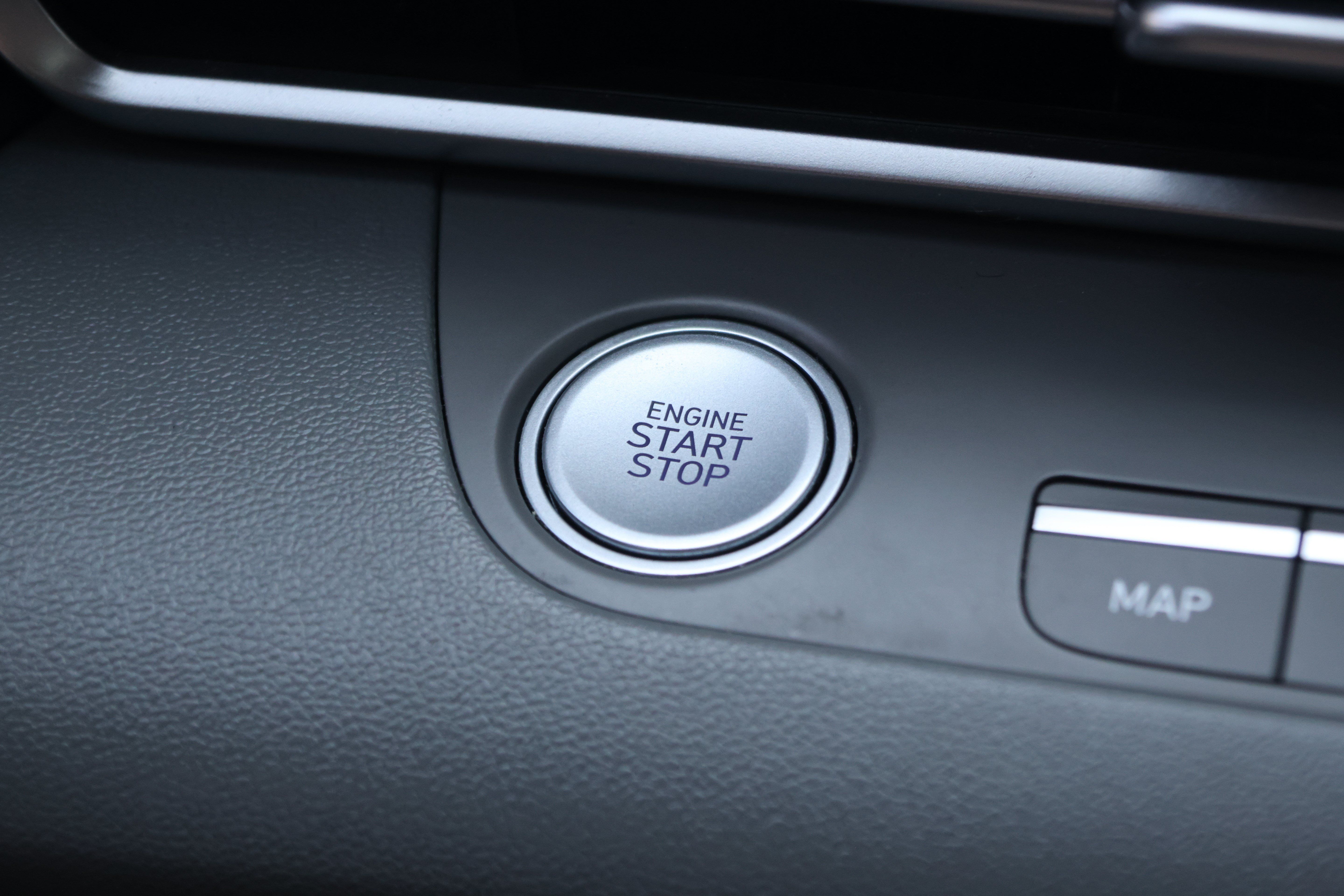 Used 2023 Hyundai Elantra SEL w/ Convenience Package FWD image 24