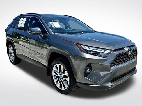Used 2023 Toyota RAV4 XLE Premium image 2