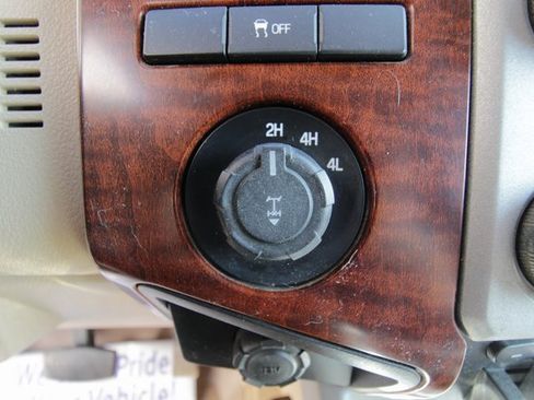 Used 2013 Ford F350 King Ranch w/ King Ranch w/Chrome Pkg image 25