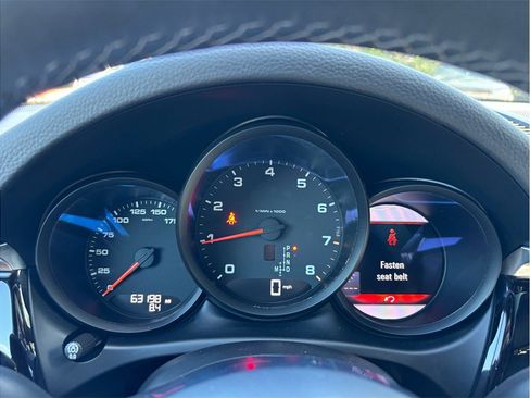 Used 2020 Porsche Macan AWD/4WD image 23