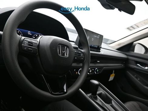 Used 2025 Honda Accord SE image 11