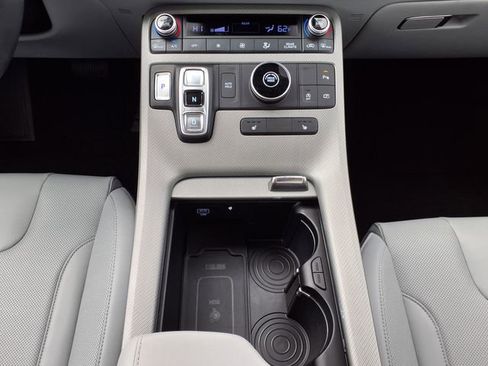 Used 2025 Hyundai Palisade SEL FWD image 29