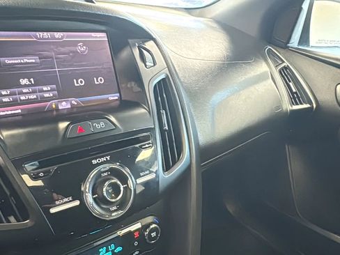 Used 2013 Ford Focus ST FWD image 21