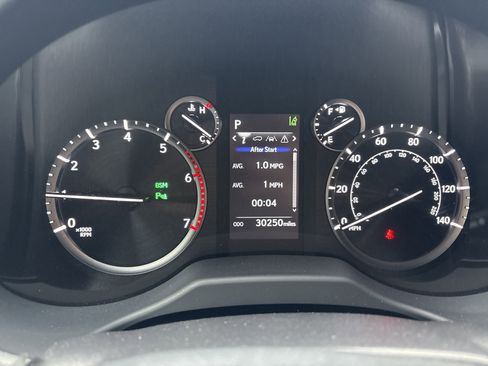 Used 2023 Lexus GX 460 Premium image 21