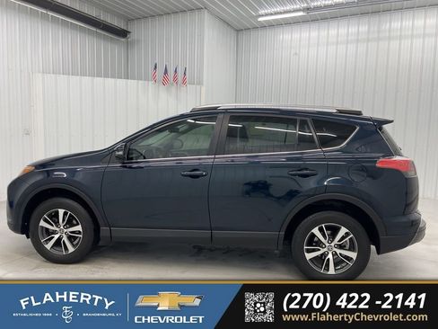 Used 2017 Toyota RAV4 XLE image 5
