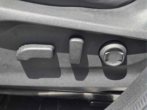 Used 2021 Subaru Forester Premium AWD/4WD image 23
