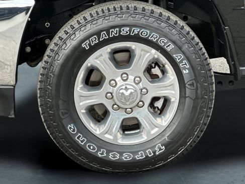 Used 2024 RAM 2500 Big Horn image 24
