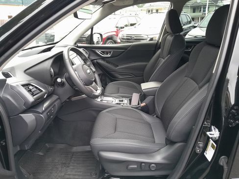Used 2023 Subaru Forester Premium AWD/4WD image 14