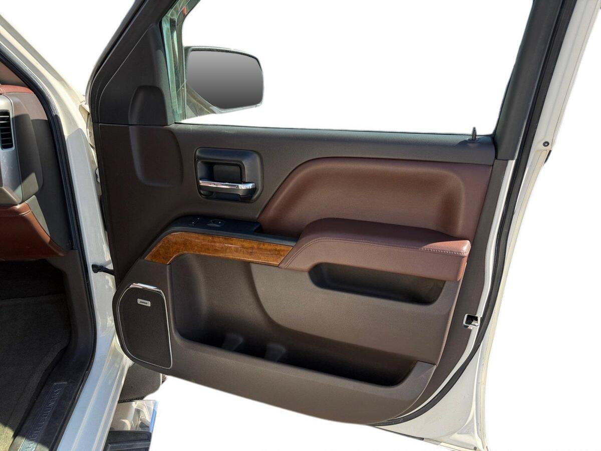 Used 2014 Chevrolet Silverado 1500 High Country w/ High Country Premium Package AWD/4WD image 18