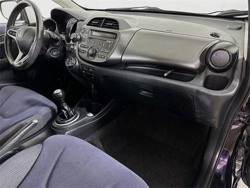 Used 2013 Honda Fit Sport image 27
