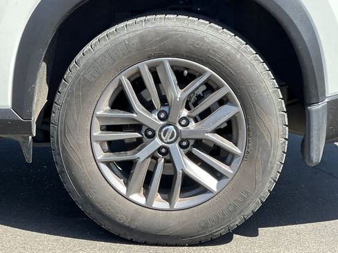 Used 2021 Nissan Rogue S image 12