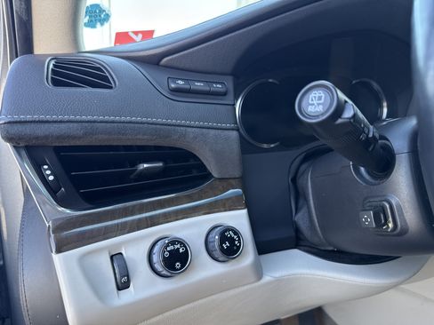 Used 2018 Cadillac Escalade Luxury w/ LPO, Radiant Package image 14