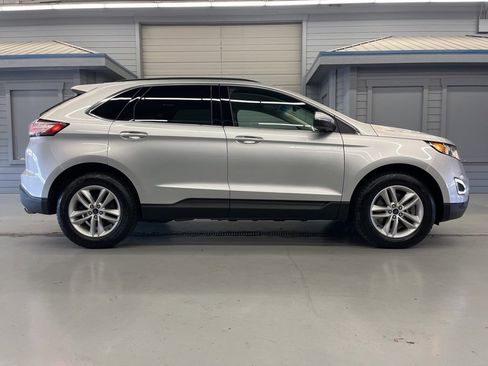 Used 2017 Ford Edge SEL w/ Equipment Group 201A image 8