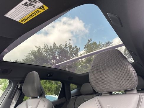 Used 2025 Polestar Polestar 3 image 16