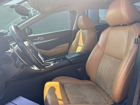 Used 2016 Nissan Maxima SR FWD image 11