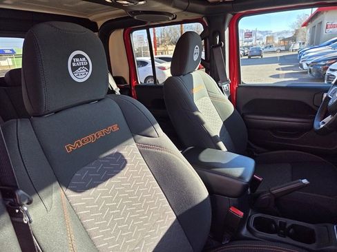 Used 2022 Jeep Gladiator Mojave image 7