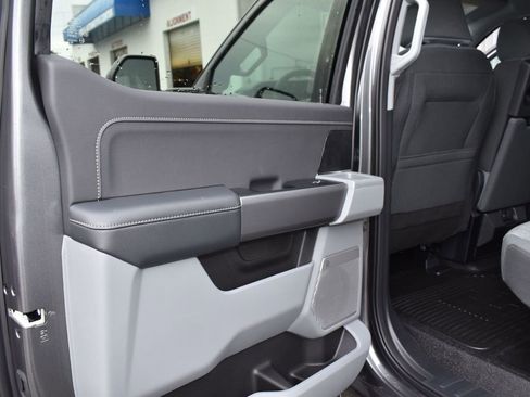 New 2026 Ford F250 XLT w/ XLT Premium Package image 19