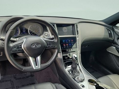 Used 2019 INFINITI Q60 3.0t Luxe AWD/4WD image 11