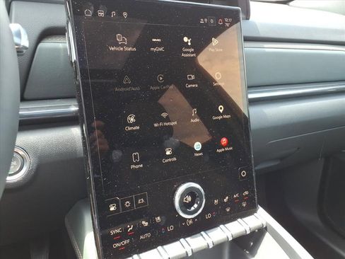 New 2026 GMC Terrain AT4 w/ Convenience Package III image 18