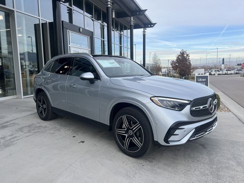 New 2026 Mercedes-Benz GLC 300 4MATIC image 3
