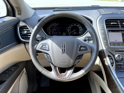 Used 2016 Lincoln MKX Select w/ Select Plus Package FWD image 13