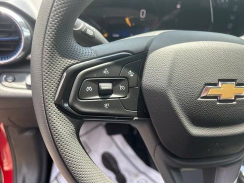 New 2026 Chevrolet Trax LT FWD image 17