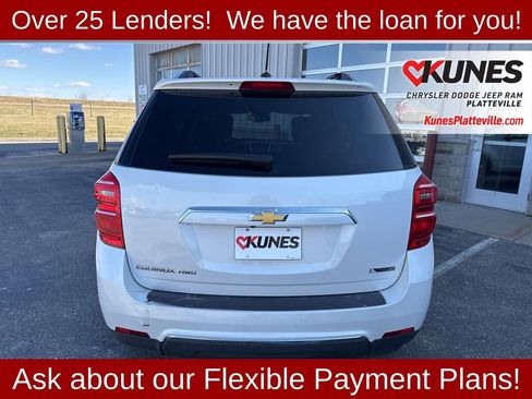 Used 2017 Chevrolet Equinox Premier w/ Enhanced Convenience Package image 4