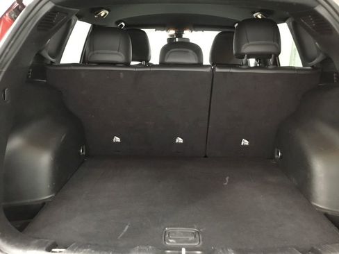 Used 2025 Jeep Compass Trailhawk AWD/4WD image 15