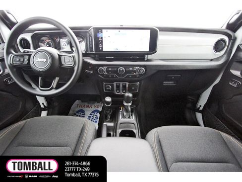 Used 2026 Jeep Wrangler Sport AWD/4WD image 10