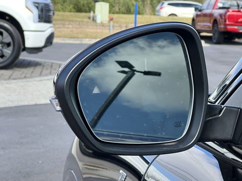 Used 2022 Alfa Romeo Stelvio Ti image 30